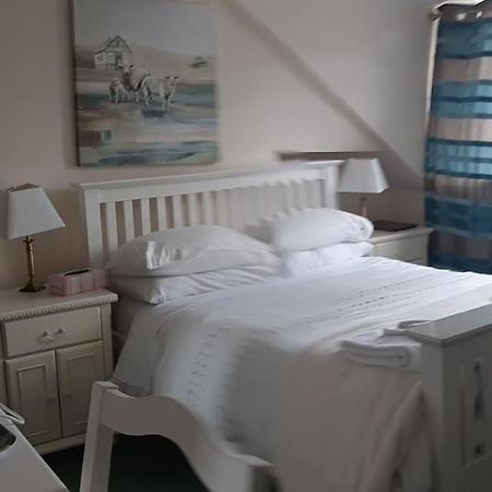 The Adelphi Bed & Breakfast Нюкасъл ъпон Тайн Екстериор снимка