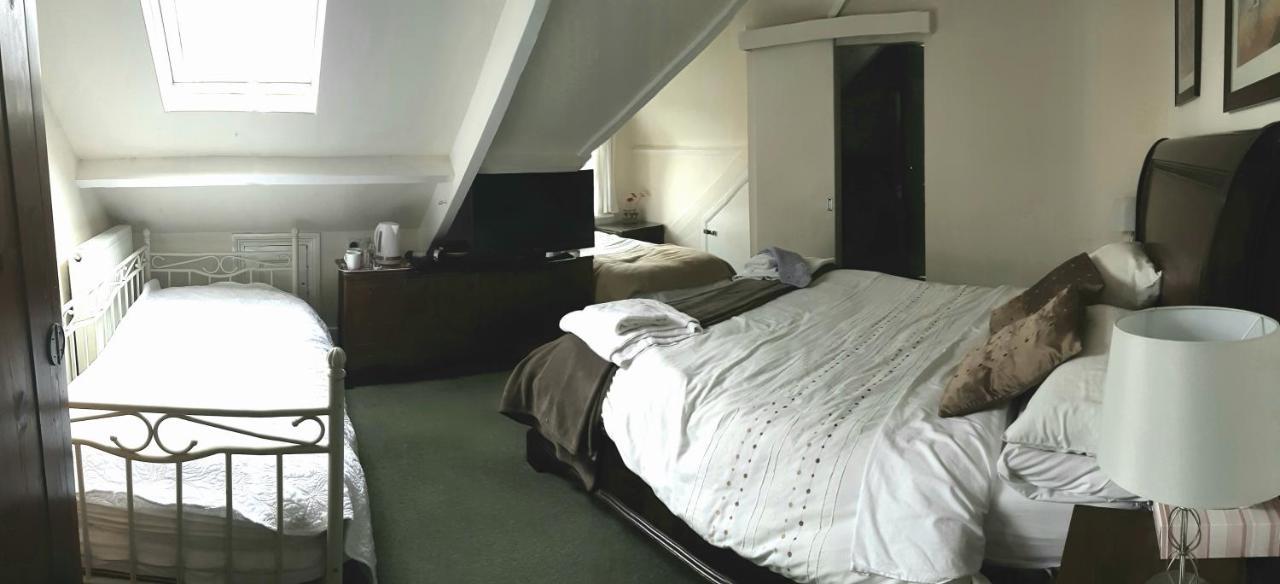 The Adelphi Bed & Breakfast Нюкасъл ъпон Тайн Екстериор снимка