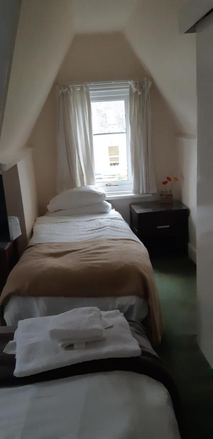 The Adelphi Bed & Breakfast Нюкасъл ъпон Тайн Екстериор снимка